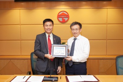 Partnership agreement between Lingnan University and Sun Yat-Sun University