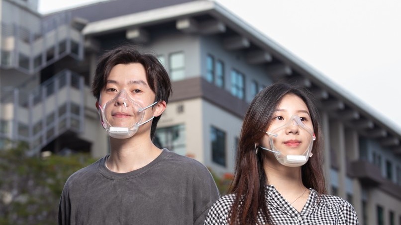 LEI designs reusable transparent anti-COVID-19 face mask to promote barrier-free communication for people with hearing loss