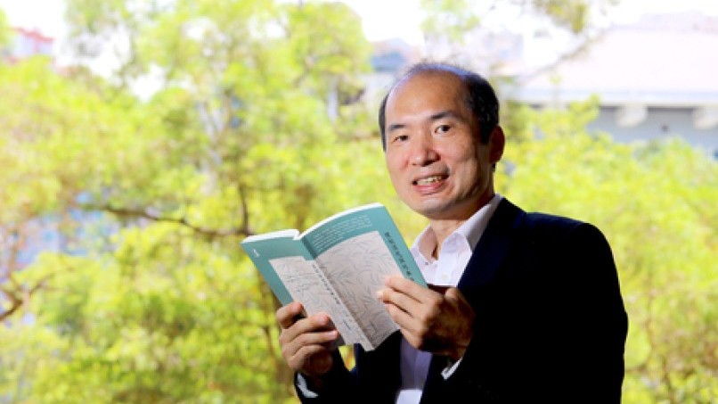 Chinese professor wins 1st Jinan University Zhan Bohui Awards 